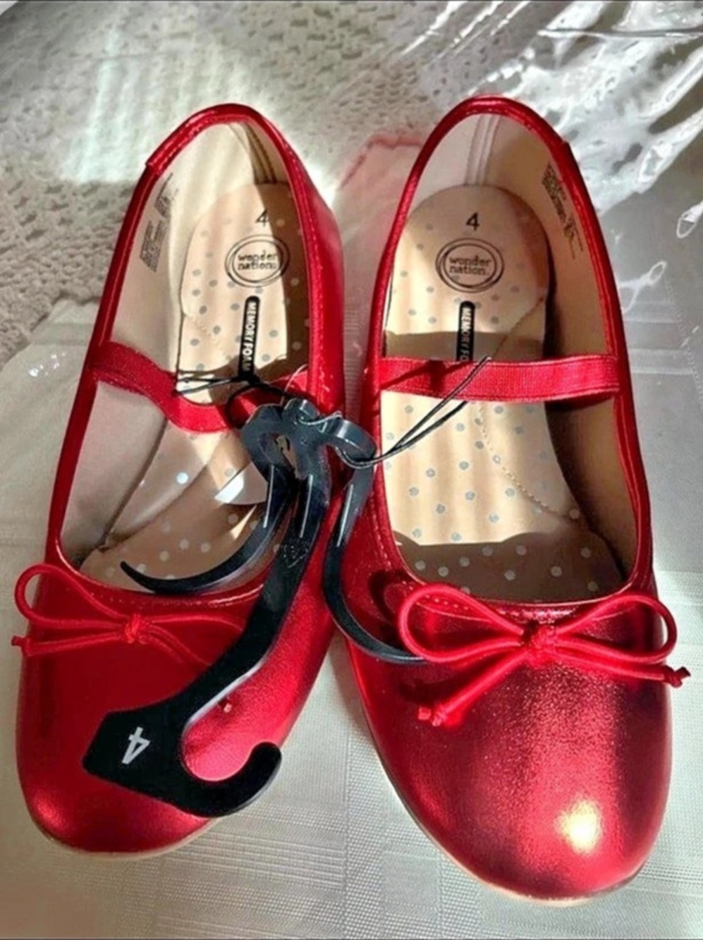 Red Bow Flats size 4 memory foam insoles